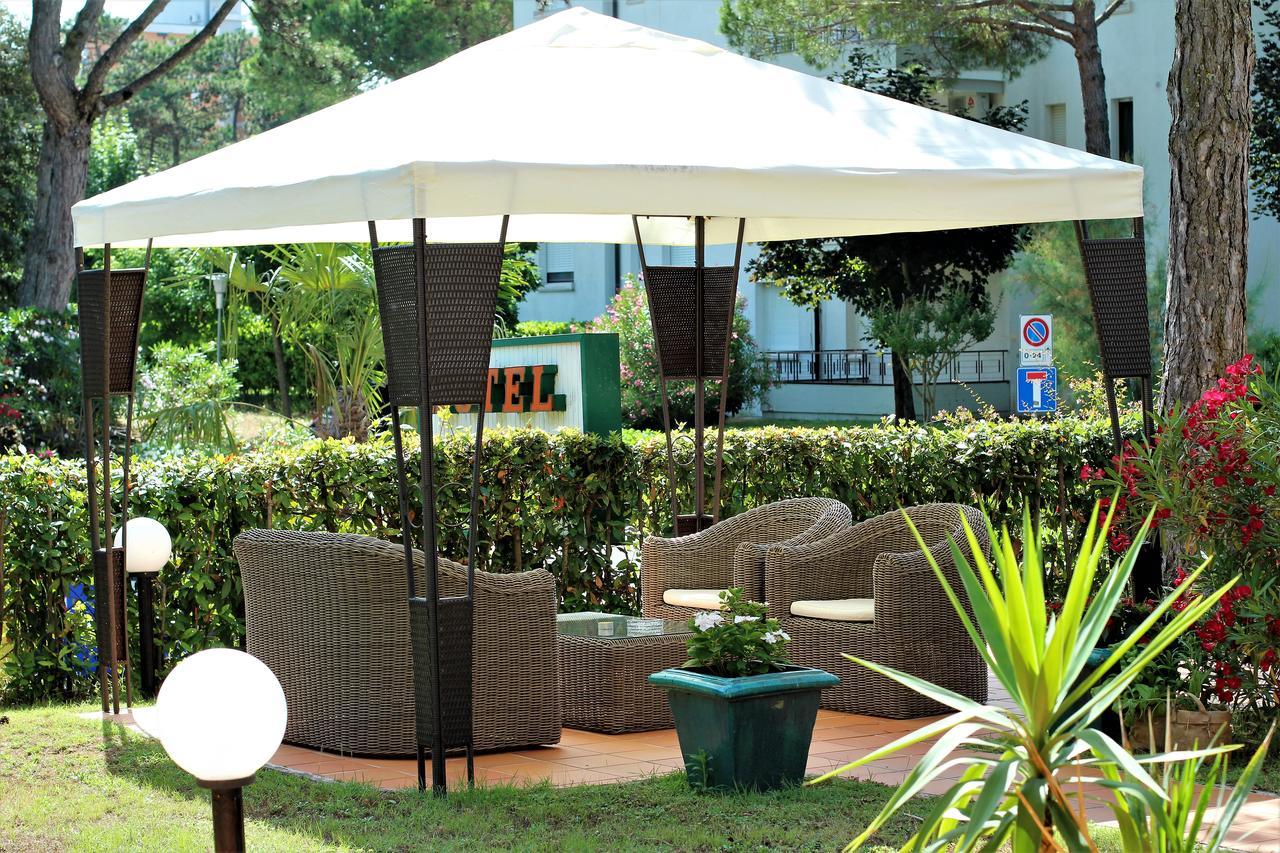 Hotel Eden ลินญาโน ซับเบียโดโร ภายนอก รูปภาพ