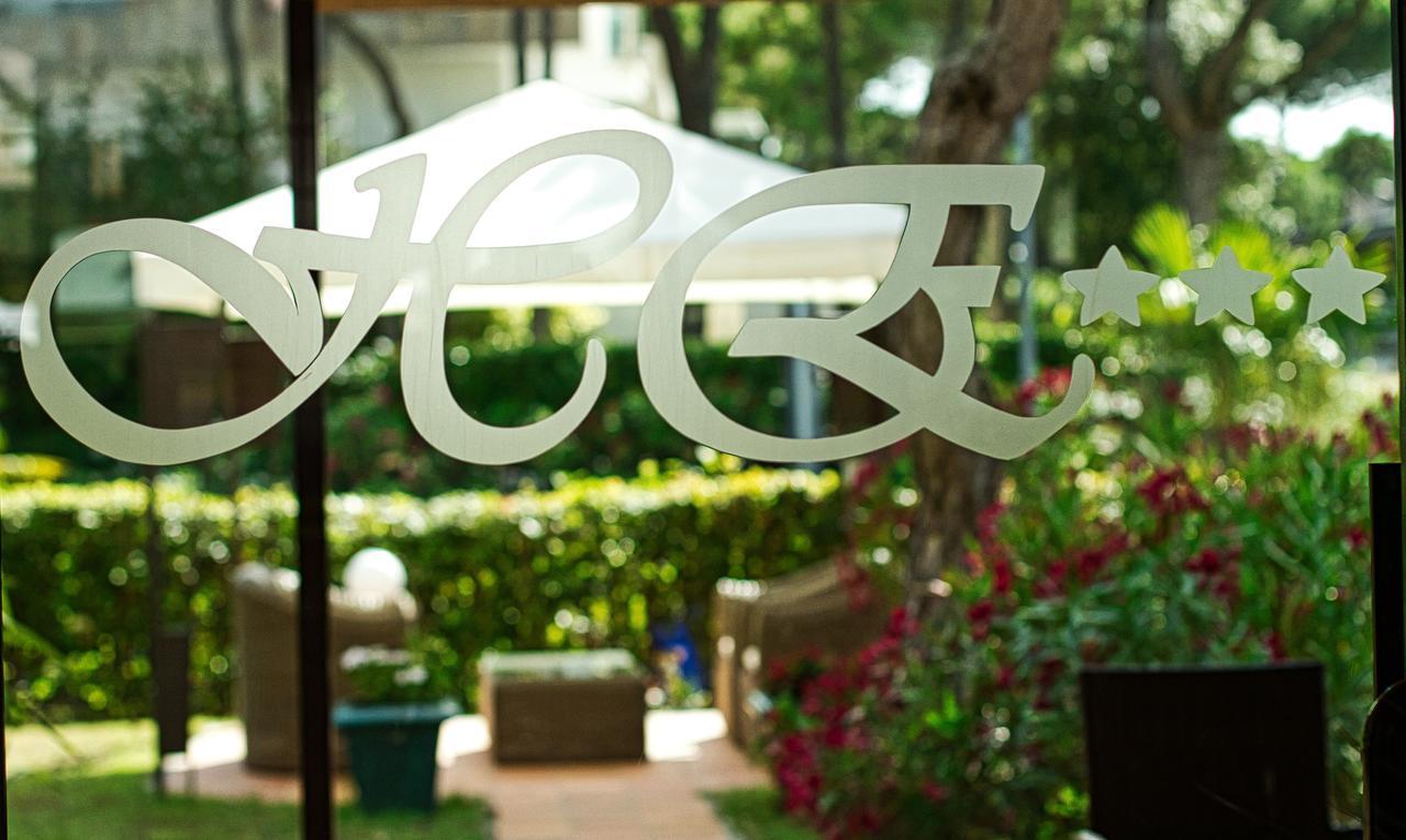 Hotel Eden ลินญาโน ซับเบียโดโร ภายนอก รูปภาพ